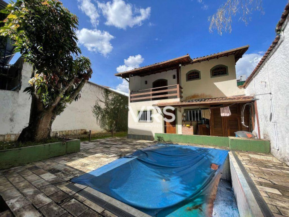 Casa com 6 Quartos à Venda ou Locação, 288 m² em Várzea - Teresópolis