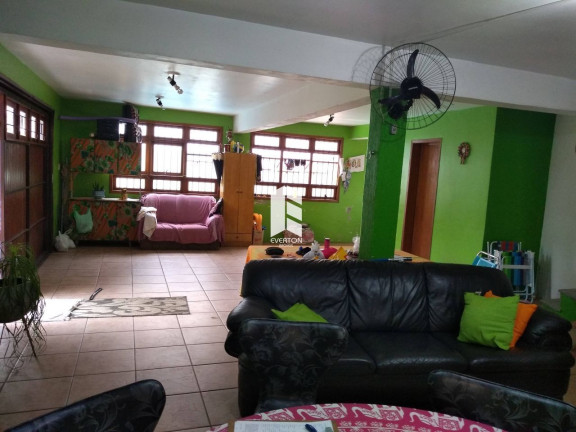 Imagem Casa com 4 Quartos à Venda, 270 m² em Duque De Caxias - Santa Maria
