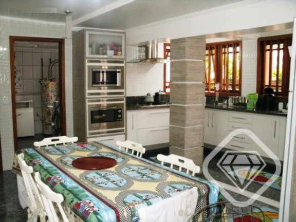Imagem Casa com 4 Quartos à Venda, 510 m² em Tristeza - Porto Alegre Imagem Casa com 4 Quartos à Venda, 510 m² em Tristeza - Porto Alegre