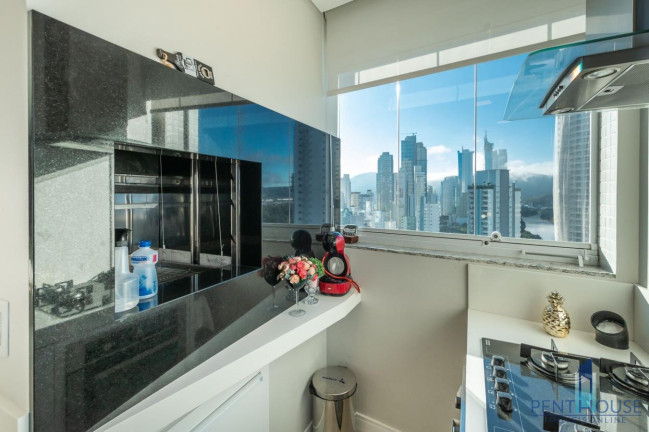 Imagem Apartamento com 3 Quartos à Venda, 105 m² em Centro - Balneário Camboriú Imagem Apartamento com 3 Quartos à Venda, 105 m² em Centro - Balneário Camboriú
