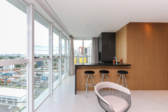 Imagem Apartamento com 3 Quartos à Venda, 176 m² em Cabral - Curitiba