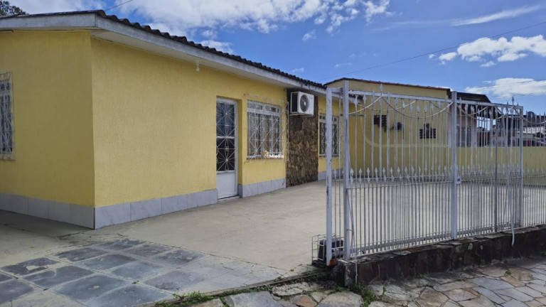 Imagem Casa com 4 Quartos à Venda, 324 m² em Jari - Viamão