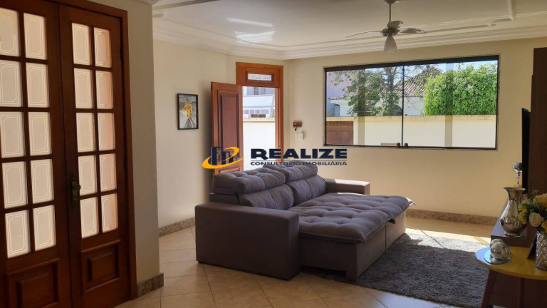 Imagem Casa com 3 Quartos à Venda, 127 m² em Parque Turf Club - Campos Dos Goytacazes Imagem Casa com 3 Quartos à Venda, 127 m² em Parque Turf Club - Campos Dos Goytacazes