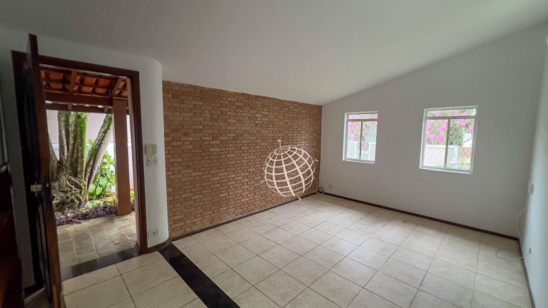 Imagem Casa com 3 Quartos à Venda ou Locação, 302 m² em Jardim Itaperi - Atibaia Imagem Casa com 3 Quartos à Venda ou Locação, 302 m² em Jardim Itaperi - Atibaia