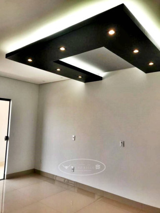 Imagem Casa com 3 Quartos à Venda, 119 m² em Parque Das Paineiras (1,2,3 E 4 Etapa) - Goiânia Imagem Casa com 3 Quartos à Venda, 119 m² em Parque Das Paineiras (1,2,3 E 4 Etapa) - Goiânia