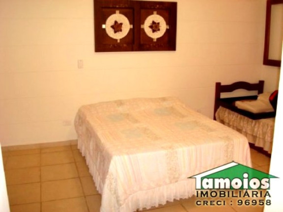 Imagem Sobrado com 4 Quartos à Venda,  em Vila Verde - Ubatuba