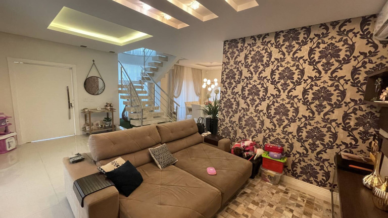 Imagem Casa com 3 Quartos à Venda, 280 m² em Centro - Barra Velha Imagem Casa com 3 Quartos à Venda, 280 m² em Centro - Barra Velha