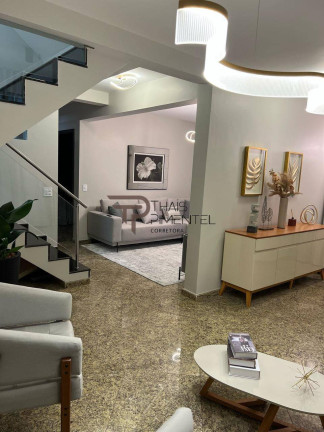 Casa com 4 Quartos à Venda, 354 m² em Centro - Osasco