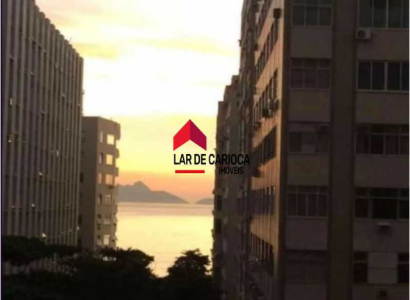 Apartamento com 2 Quartos à Venda, 67 m² em Copacabana - Rio De Janeiro