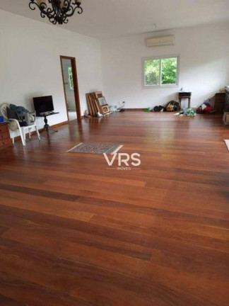 Imagem Casa com 4 Quartos à Venda, 354 m² em Albuquerque - Teresópolis