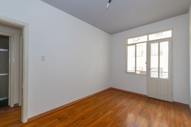 Imagem Apartamento com 2 Quartos à Venda, 56 m² em Floresta - Porto Alegre