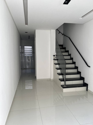 Sobrado com 2 Quartos à Venda, 53 m² em Boqueirão - Praia Grande