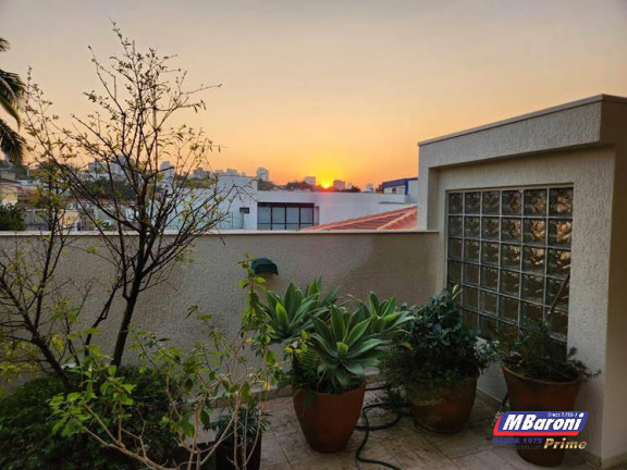 Imagem Casa com 3 Quartos para Alugar, 189 m² em Mirandópolis - São Paulo