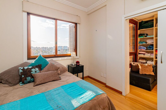 Imagem Cobertura com 3 Quartos à Venda, 278 m² em Jardim Itu - Porto Alegre