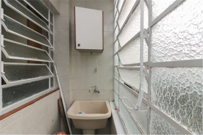 Imagem Imóvel com 2 Quartos à Venda,  em Menino Deus - Porto Alegre