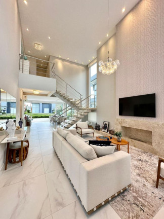 Imagem Casa com 4 Quartos à Venda, em -- - Capao Da Canoa Imagem Casa com 4 Quartos à Venda, em -- - Capao Da Canoa