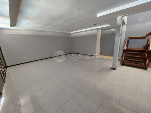 Imagem Casa com 4 Quartos para Alugar, 500 m² em Candelária - Natal Imagem Casa com 4 Quartos para Alugar, 500 m² em Candelária - Natal