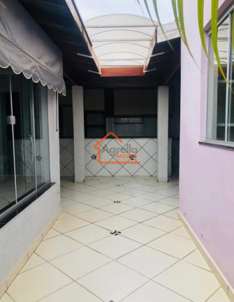 Imagem Casa com 3 Quartos à Venda, 210 m² em Jardim São José - Mogi Guaçu Imagem Casa com 3 Quartos à Venda, 210 m² em Jardim São José - Mogi Guaçu