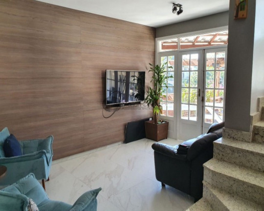 Casa com 3 Quartos à Venda, 270 m² em Badu - Niterói