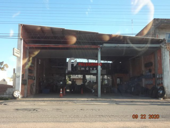 Imóvel Comercial à Venda, 398 m² em Centro - Tapes