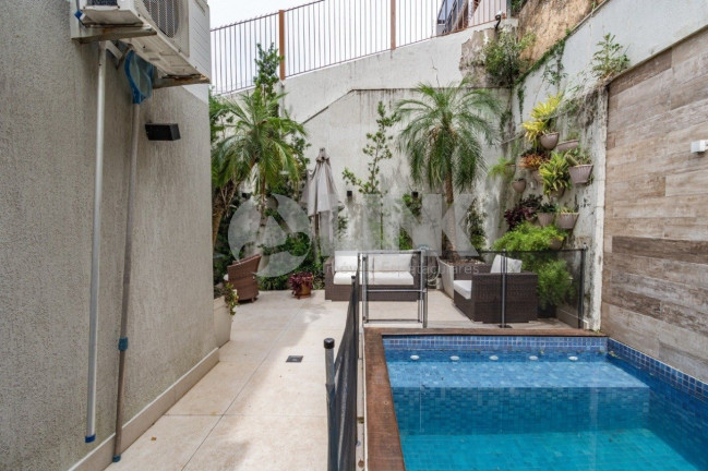 Imagem Apartamento com 2 Quartos à Venda, 165 m² em Chácara Das Pedras - Porto Alegre Imagem Apartamento com 2 Quartos à Venda, 165 m² em Chácara Das Pedras - Porto Alegre