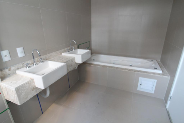 Imagem Apartamento com 4 Quartos à Venda, 229 m² em Meireles - Fortaleza Imagem Apartamento com 4 Quartos à Venda, 229 m² em Meireles - Fortaleza