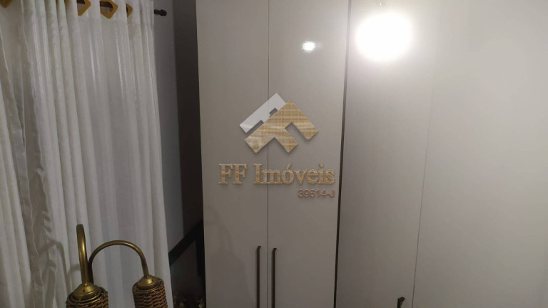 Imagem Casa com 4 Quartos à Venda, 250 m² em São Carlos