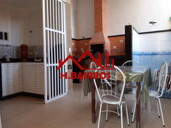 Imagem Casa com 3 Quartos à Venda, 135 m² em Massaguaçu - Caraguatatuba