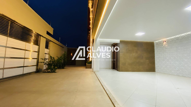 Imagem Casa com 3 Quartos à Venda, 300 m² em Cidade Nova - Feira De Santana Imagem Casa com 3 Quartos à Venda, 300 m² em Cidade Nova - Feira De Santana