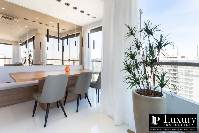 Imagem Apartamento com 2 Quartos à Venda, 106 m² em Jardins - São Paulo