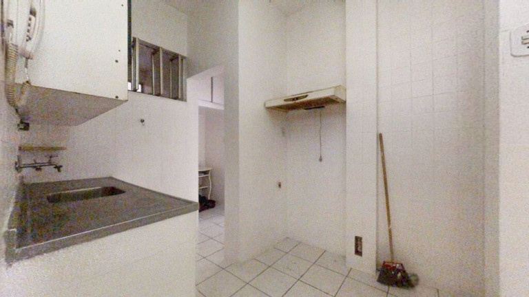Imagem Imóvel com 3 Quartos à Venda, 110 m² em Copacabana - Rio De Janeiro Imagem Imóvel com 3 Quartos à Venda, 110 m² em Copacabana - Rio De Janeiro