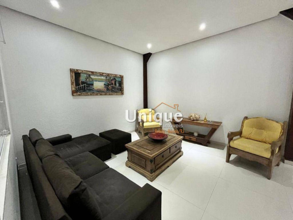 Imagem Casa com 5 Quartos à Venda, 236 m² em Centro - Armação Dos Búzios