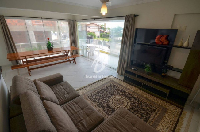 Imagem Apartamento com 3 Quartos para Temporada,  em Mariscal - Bombinhas
