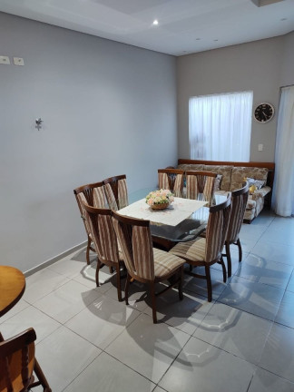 Imagem Casa com 3 Quartos à Venda, 240 m² em Cajuru - Curitiba Imagem Casa com 3 Quartos à Venda, 240 m² em Cajuru - Curitiba
