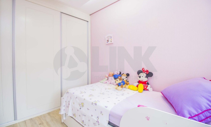Imagem Imóvel com 3 Quartos à Venda, 260 m² em Jardim Lindóia - Porto Alegre Imagem Imóvel com 3 Quartos à Venda, 260 m² em Jardim Lindóia - Porto Alegre
