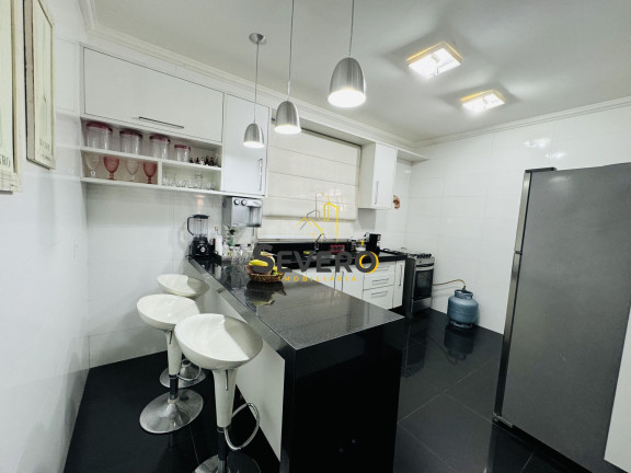 Imagem Casa com 3 Quartos à Venda, 250 m² em Centro - São Gonçalo Imagem Casa com 3 Quartos à Venda, 250 m² em Centro - São Gonçalo