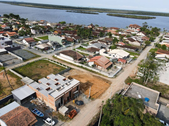Imagem Casa com 3 Quartos à Venda, 73 m² em Costeira - Balneário Barra Do Sul Imagem Casa com 3 Quartos à Venda, 73 m² em Costeira - Balneário Barra Do Sul