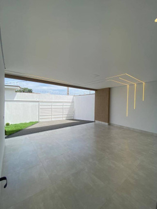 Imagem Casa com 3 Quartos à Venda, 199 m² em Setor Três Marias - Goiânia Imagem Casa com 3 Quartos à Venda, 199 m² em Setor Três Marias - Goiânia