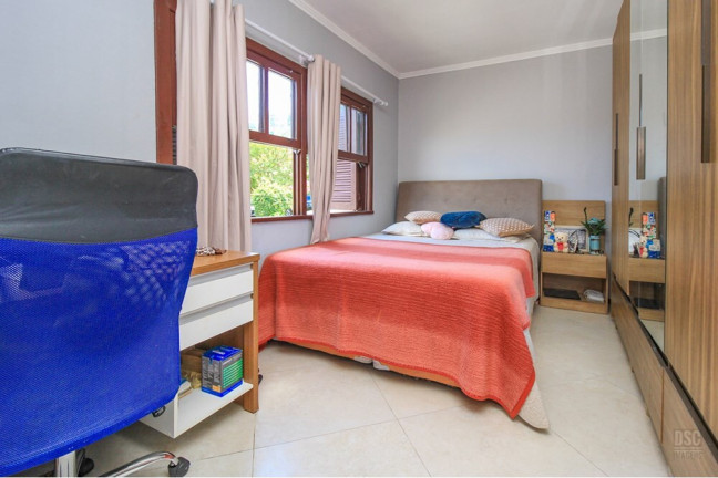 Imagem Casa com 4 Quartos à Venda, 173 m² em Espírito Santo - Porto Alegre