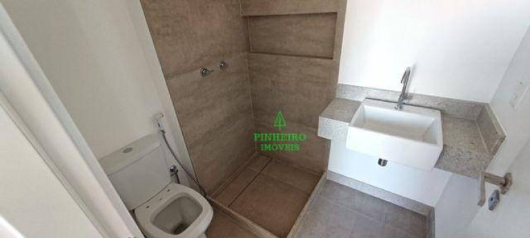 Imagem Apartamento com 3 Quartos à Venda, 130 m² em Piratininga - Niterói