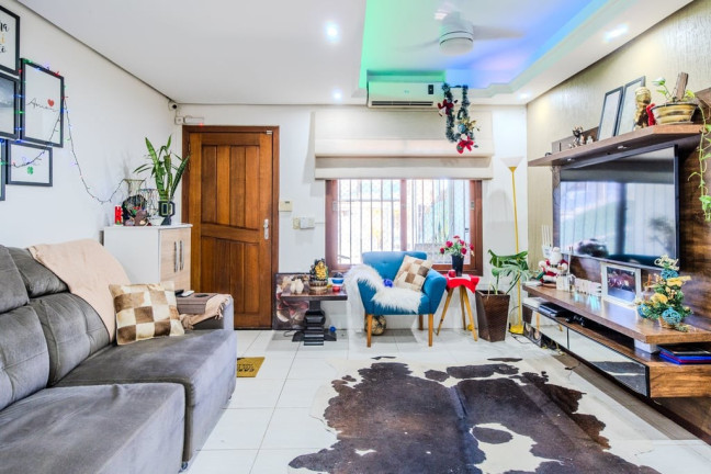 Imagem Casa com 2 Quartos à Venda, 127 m² em Vila Nova - Porto Alegre