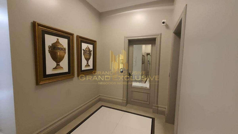 Imagem Apartamento com 3 Quartos à Venda, 140 m² em Centro - Balneário Camboriú Imagem Apartamento com 3 Quartos à Venda, 140 m² em Centro - Balneário Camboriú