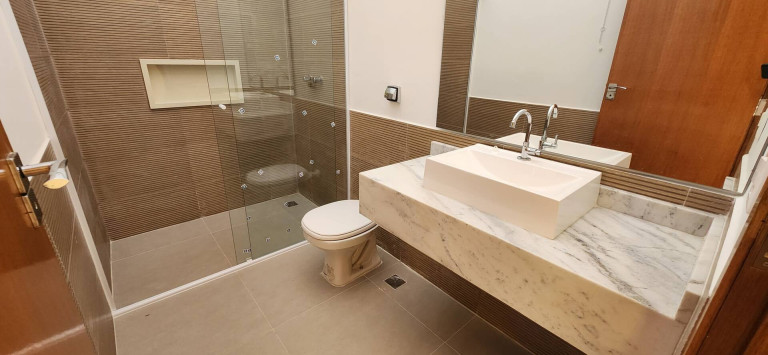 Imagem Casa com 3 Quartos à Venda, 314 m² em Jardim Santa Bárbara - Atibaia Imagem Casa com 3 Quartos à Venda, 314 m² em Jardim Santa Bárbara - Atibaia