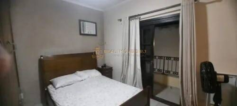 Imagem Casa com 2 Quartos à Venda, 110 m² em Vila Valqueire - Rio De Janeiro Imagem Casa com 2 Quartos à Venda, 110 m² em Vila Valqueire - Rio De Janeiro