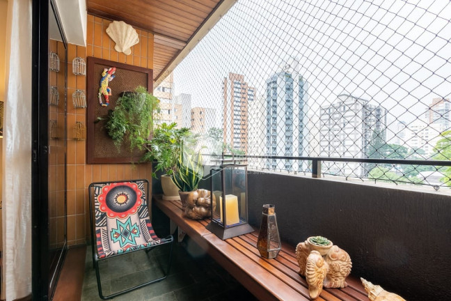 Imagem Apartamento com 4 Quartos à Venda, 141 m² em Moema - São Paulo