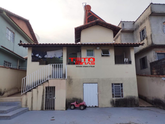 Casa com 2 Quartos à Venda, 250 m² em Residencial Carioca - São Lourenço