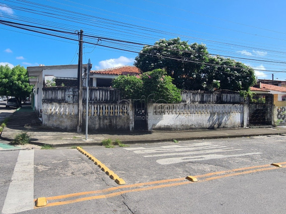 Casa com 3 Quartos à Venda, 235 m² em Rodolfo Teófilo - Fortaleza