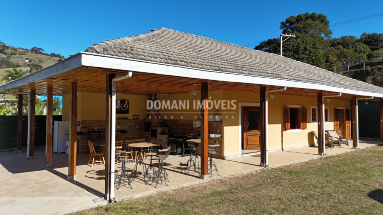 Imagem Imóvel com 4 Quartos à Venda, 200 m² em Região Dos Mellos - Campos Do Jordão Imagem Imóvel com 4 Quartos à Venda, 200 m² em Região Dos Mellos - Campos Do Jordão