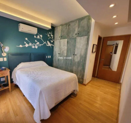 Imagem Imóvel com 3 Quartos à Venda, 125 m² em Moema - São Paulo