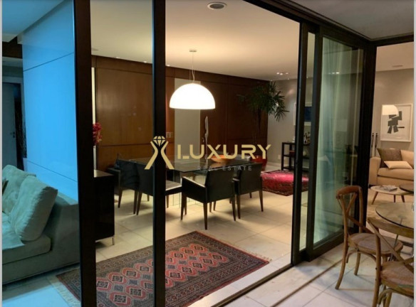 Imagem Imóvel com 4 Quartos à Venda, 201 m² em Lourdes - Belo Horizonte